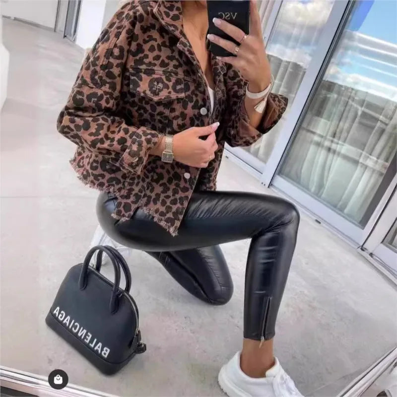 Joana - Denimjack met Luipaardprint
