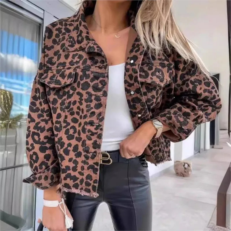 Joana - Denimjack met Luipaardprint