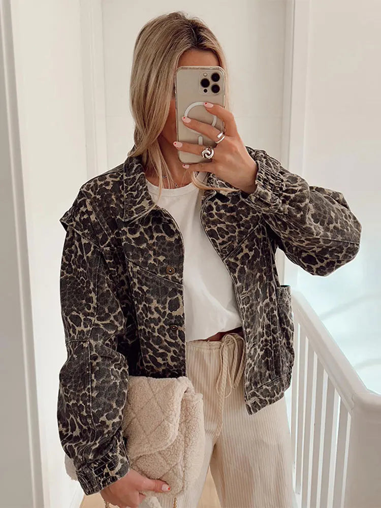 Maleah - casual korte jas met luipaardprint